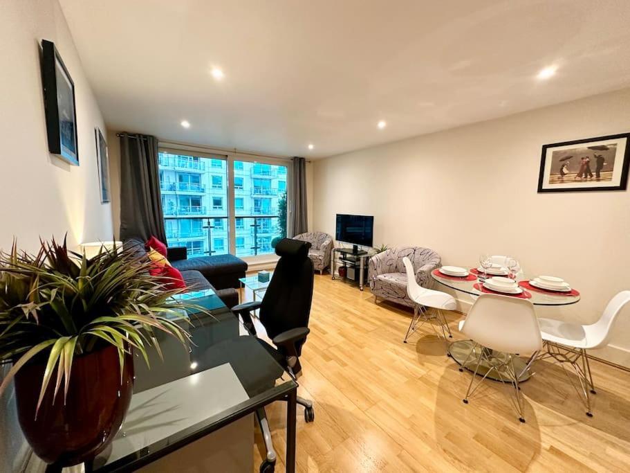 Stunning 2 Bed Thames River View - Central London Exteriör bild