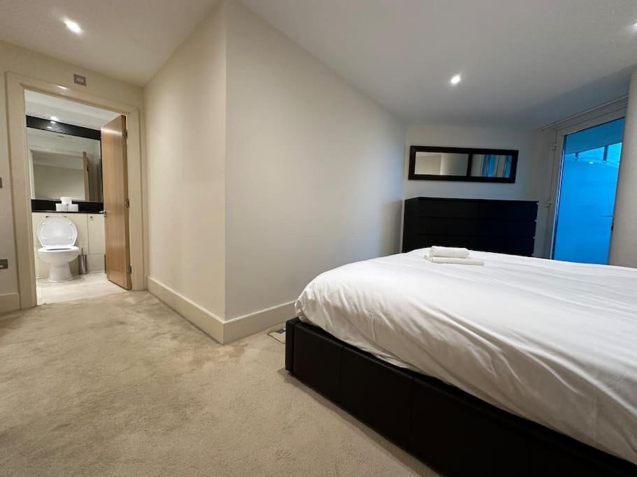 Stunning 2 Bed Thames River View - Central London Exteriör bild