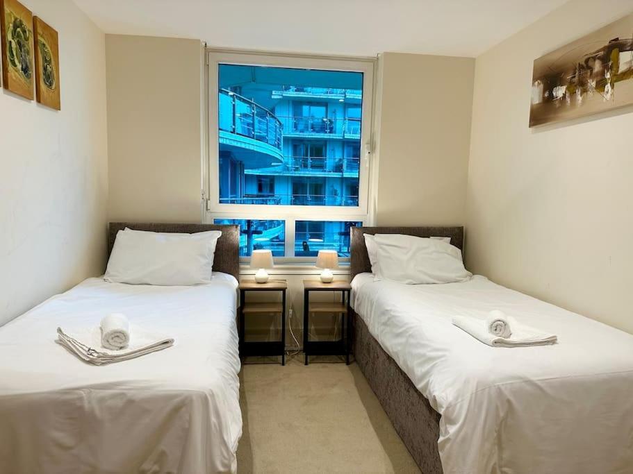 Stunning 2 Bed Thames River View - Central London Exteriör bild