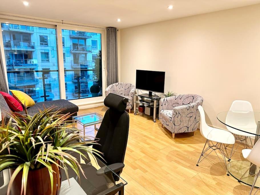 Stunning 2 Bed Thames River View - Central London Exteriör bild